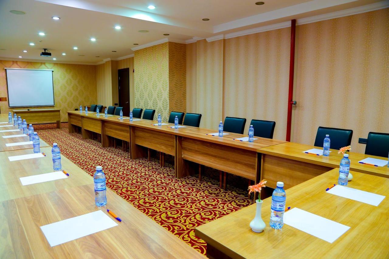 Central Park Baku Exterior foto